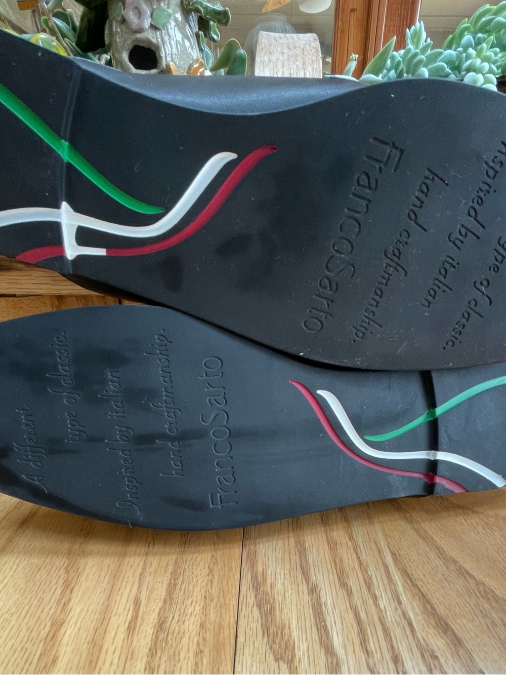 Franco Sarto Black Leather Slip-On Mule - Picture 6 of 6
